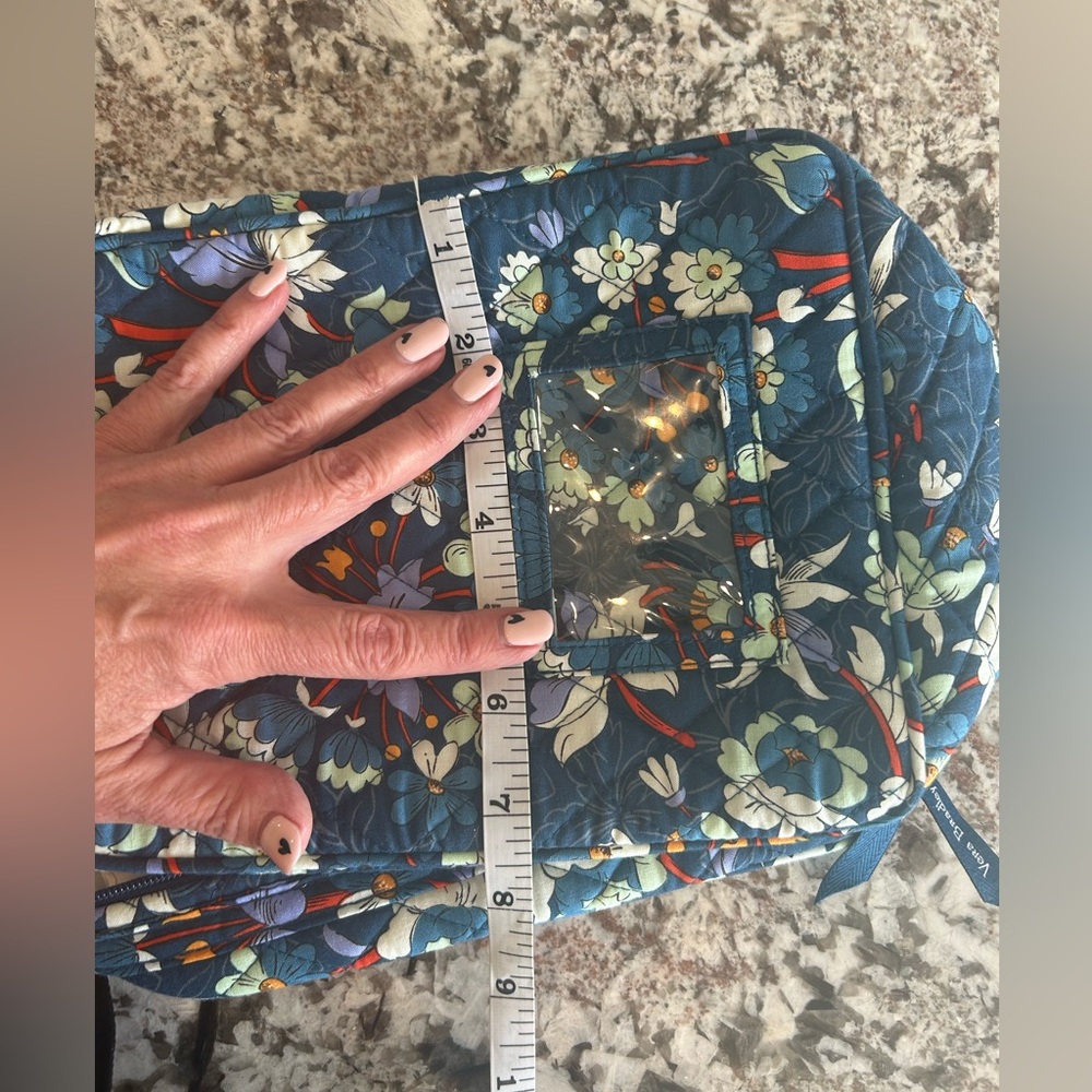 Vera Bradley Floral Bursts insulted lunch bag - Picture 12 of 13